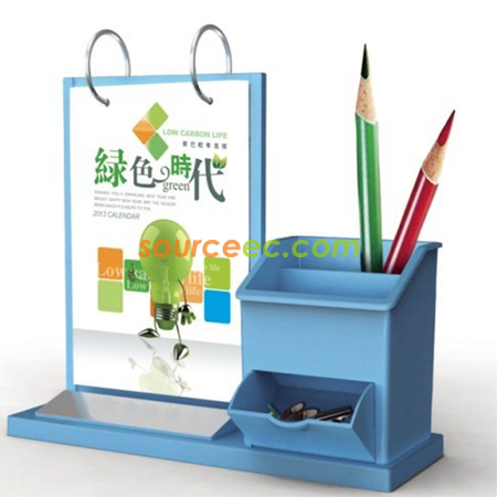 Calendar with Pen holder