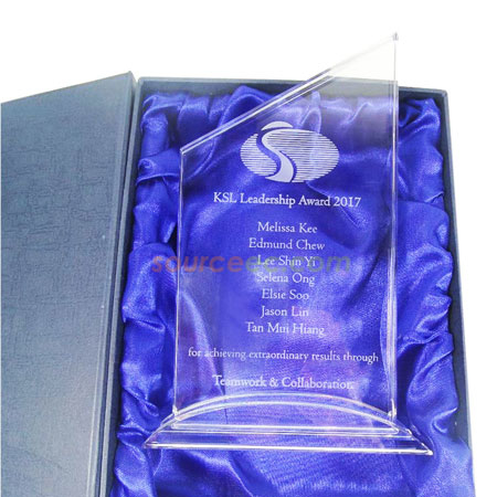 crystal gift, crystal souvenir, crystal trophy, crystal trophy cup, crystal medal, crystal plaques, crystal paper weight, colorful glass trophies, engraved crystal, 3D crystals, corporate gifts, premium gifts, gift supplier, promotional gifts, gift company, souvenirs, stationery, gift wholesale, gift ideas